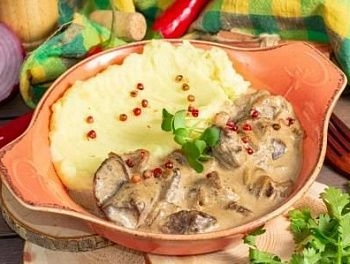 Куриная печень в перечном соусе