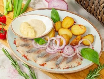 Сельдь с бейби картофелем
