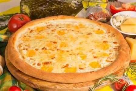 Пицца 4 сыра